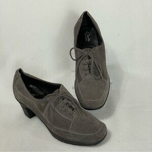 Clarks Bendables Grey Suede Oxford Lace up Heels Size 7 M Neutral‎ Blokecore